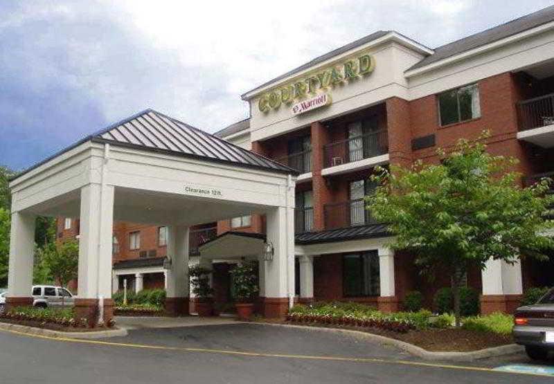 Отель Courtyard Newport News Yorktown Экстерьер фото